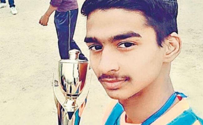 बाढ़ में रग्बी के नेशनल खिलाड़ी जैकी की हत्या, मैदान के किनारे बुलाया, बात की व मार दी गोली