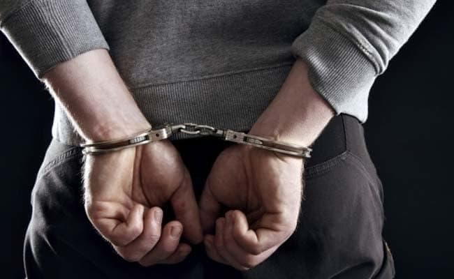 पत्नी को पीटने के आरोप में भाजपा नेता गिरफ्तार
