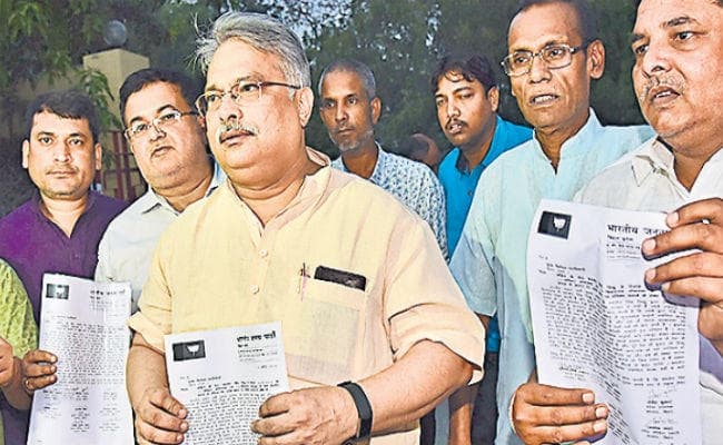 पटना : मुख्य निर्वाचन पदाधिकारी से भाजपा ने की मांग, नवजोत सिंह सिद्धू के चुनाव प्रचार करने पर लगे रोक