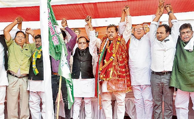 रांची : हरमू मैदान में सभा, सुबोधकांत ने कहा, मुश्किल में देश, पहले ऐसा संकट कभी नहीं देखा