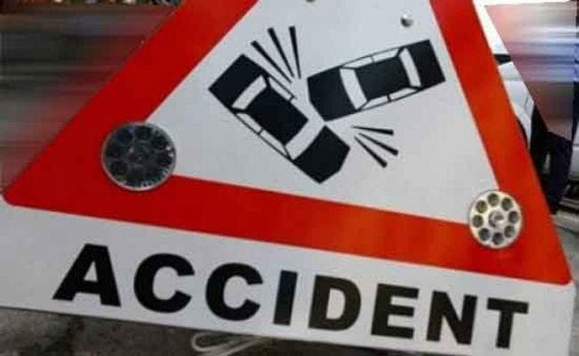 औरंगाबाद : बरातियों से भरा वाहन पलटा, तीन की मौत