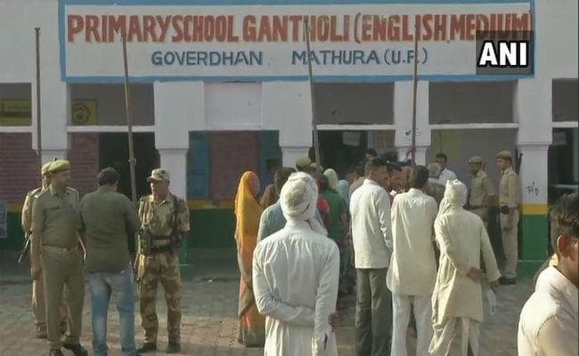 उत्तर प्रदेश : आठ लोकसभा सीट पर 5 बजे तक 58.12 प्रतिशत मतदान