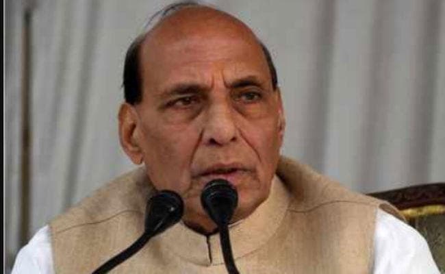 भारत कांग्रेस मुक्त होने पर ही गरीबी से मुक्त होगा : राजनाथ