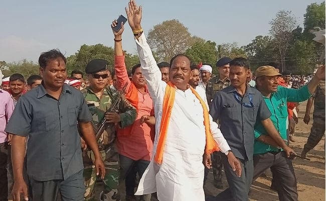 भवनाथपुर में CM रघुवर की हुंकार- दुबारा मोदी की सरकार आयी, तो सारे चोर होंगे जेल में