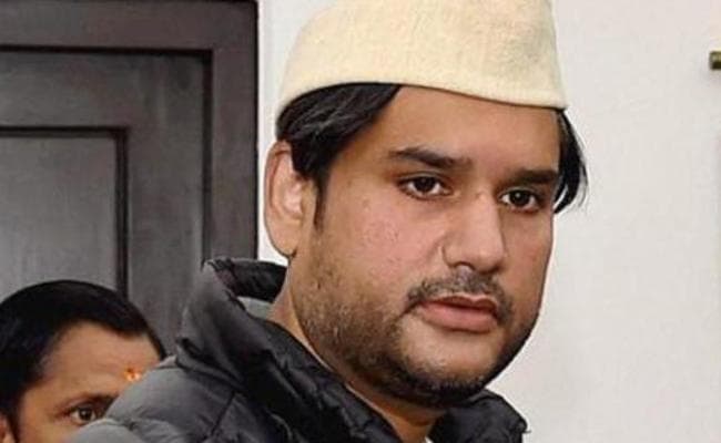 एनडी तिवारी के बेटे रोहित शेखर की मौत गला दबाने के चलते दम घुटने से हुई