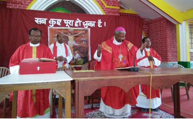 गुड फ्राइडे का मतलब है प्रभु के प्रति आत्मसमर्पण : बिशप बरवा