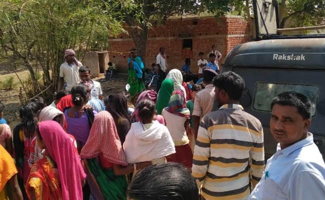 धनबाद : नाबालिग की मौत, बरात आये दर्जन भर युवकों पर रेप का केस