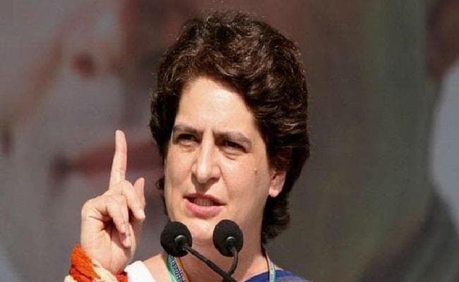 इतनी ‘कमजोर सरकार'' और ‘कमजोर प्रधानमंत्री'' कभी नहीं रहा है: प्रियंका गांधी