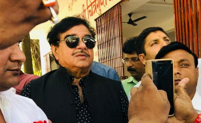 शत्रुघ्न सिन्हा ने पूछा- मुझे बताइए पप्पू कौन है और असली फेंकू कौन साबित हुआ