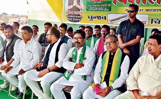 पोड़ैयाहाट : षड्यंत्र के तहत झारखंड में कराया जा रहा है चार चरणों में चुनाव : हेमंत सोरेन