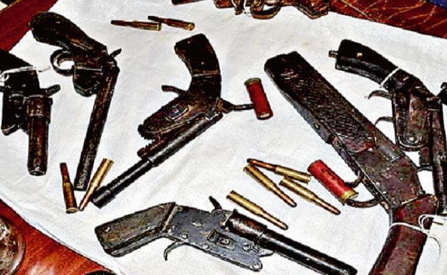 जब्त हथियारों को नष्ट करने में झारखंड सुस्त