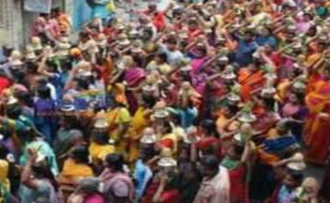 तमिलनाडु : मंदिर में भगदड़, 7 श्रद्धालुओं की मौत