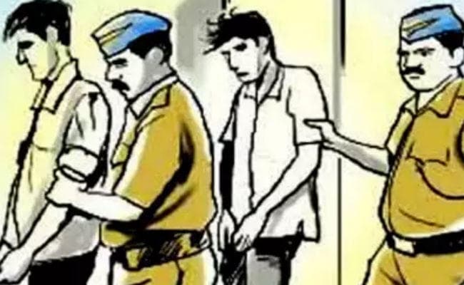 भागलपुर तेजाबकांड : आइजी, डीआइजी व एसएसपी पहुंचे पीड़िता के घर, तीन और आरोपित गिरफ्तार