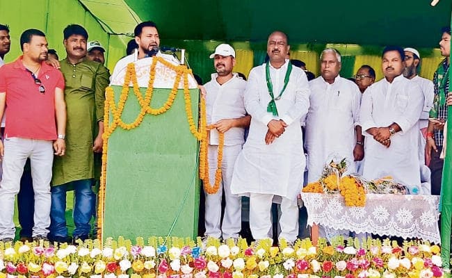 अररिया, खगड़िया व मधुबनी में बोले तेजस्वी, जाति व धर्म के नाम पर जहर बो रहा है एनडीए