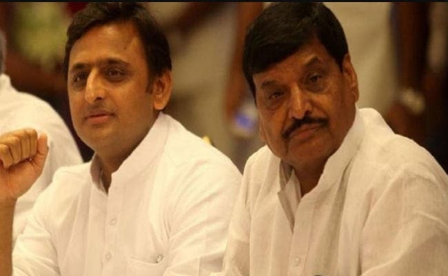 UP: ''सुहागनगरी'' में चाचा-भतीजे आमने-सामने