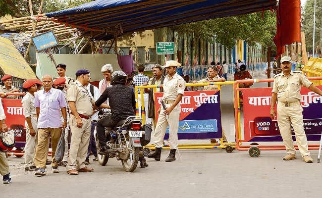 पटना :दूसरे दिन दो निर्दलीय प्रत्याशियों ने भरा पर्चा