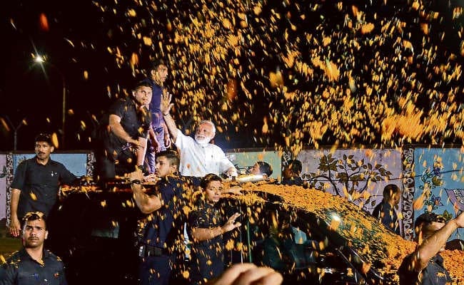 झारखंड में जोरदार चुनावी आगाज, पीएम का रोड शो, मोदीमय हुई रांची, आज लोहरदगा जायेंगे प्रधानमंत्री