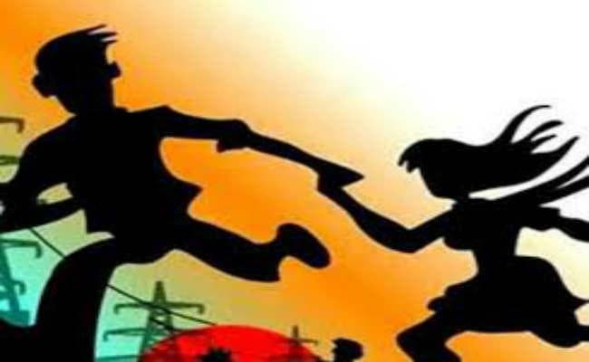 शादी की नीयत से दो किशोरी फरार, बरामद