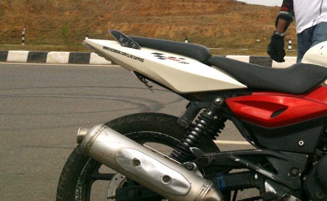 प्रधानमंत्री मोदी रांची में : ....जब तेजी से बाइक लेकर घुसा युवक, पकड़ाया