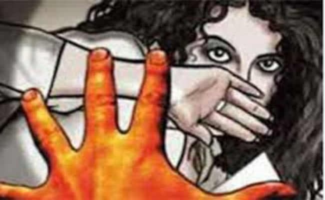 भटकी बच्ची को बंधक बना ट्रकचालक ने किया दुष्कर्म