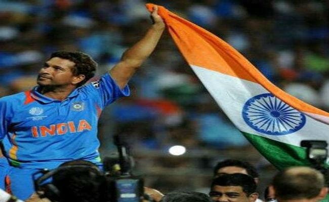 #happybirthdaysachin :  जब ब्रँडमैन ने सचिन के लिए कहा था, यह मेरी तरह खेलता है...
