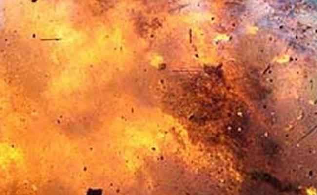 श्रीलंका पुलिस ने संदिग्ध मोटरसाइकिल को नियंत्रित विस्फोट से उड़ाया