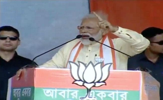 बंगाल में ‘दीदी’ का सूर्य अस्त होने वाला है, उनके पास गुंडों की ताकत है तो हमारे पास लोकतंत्र की : नरेंद्र मोदी