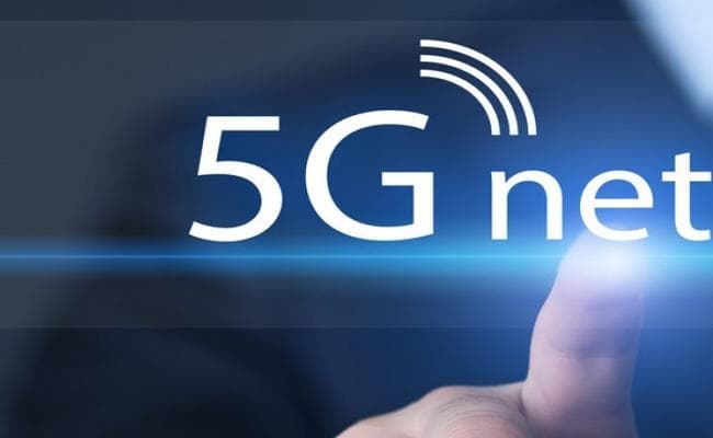 ब्रिटेन की प्रधानमंत्री टेरेसा मे ने 5जी नेटवर्क में हुआवेई की भूमिका को दी मंजूरी