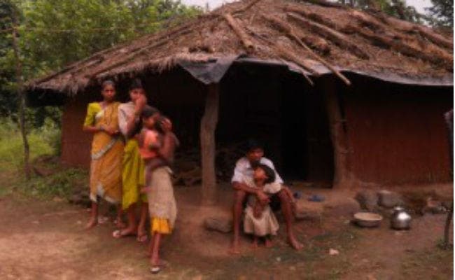 दुमका लोकसभा क्षेत्र : 80 रुपये भाड़ा देकर 12 किमी दूर वोट देने जायेंगे पहाड़िया लोग