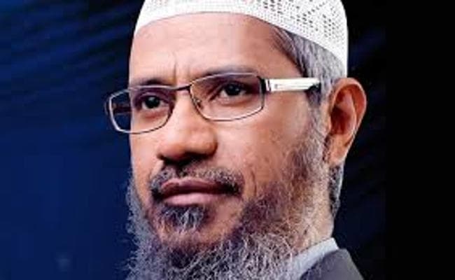 जाकिर नाइक का दावा : भारत सरकार इंटरपोल पर रेड कॉर्नर नोटिस जारी करने का बना रही है दबाव