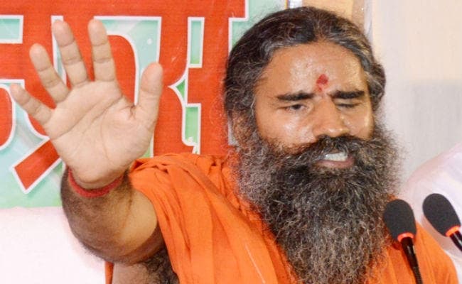 साध्वी प्रज्ञा एक राष्ट्रवादी, लेकिन आतंकी जैसा हुआ सलूक : बाबा रामदेव