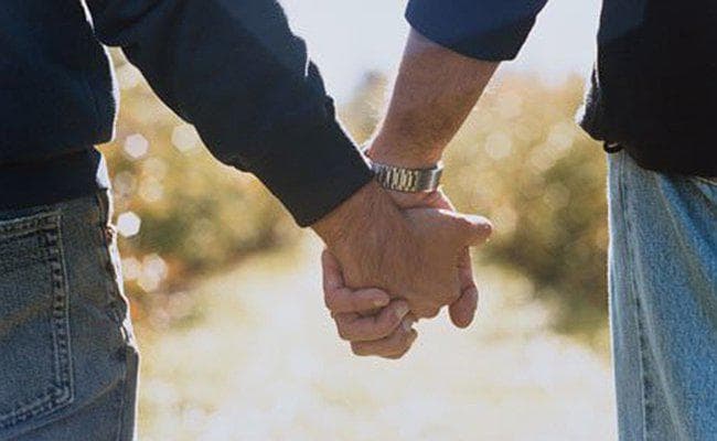 पड़ोस की किशोरी को लेकर भागा युवक