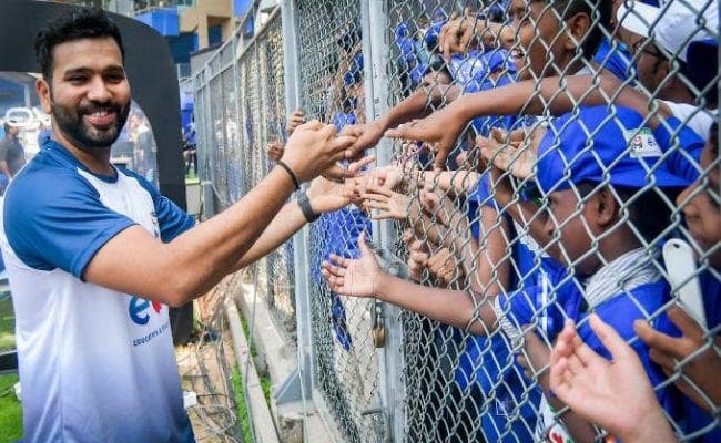 बोले रोहित शर्मा- चेन्नई की टीम में धौनी का ना होना हमारे लिए फायदेमंद रहा