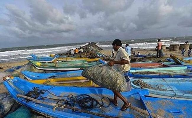 बंगाल की खाड़ी के ऊपर बना दबाव वाला क्षेत्र चक्रवाती तूफान में तब्दील