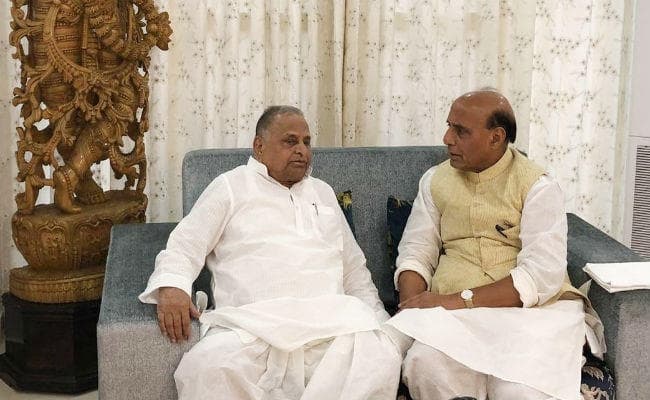 राजनाथ सिंह ने सपा नेता मुलायम सिंह से की मुलाकात