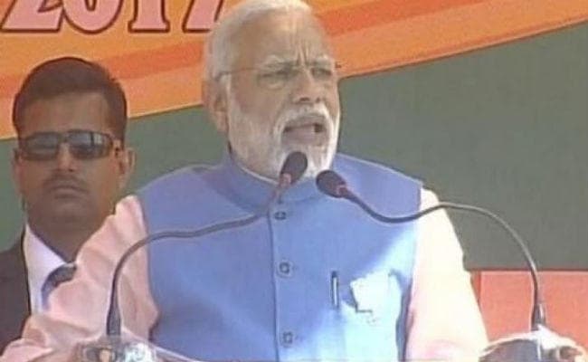 Loksabha Election 2019 : PM मोदी बोले - जाति की राजनीति के पक्ष में मैं नहीं, अखिलेश का पलटवार