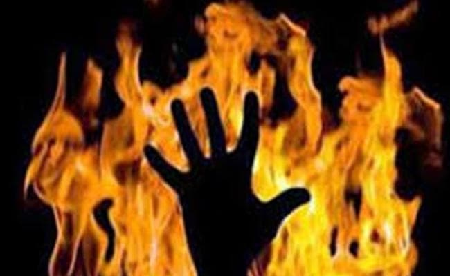 रामगढ़ : प्रेम में धोखा खाने के बाद युवती ने किया आत्मदाह