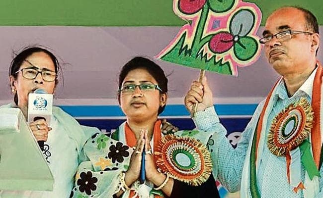 राणाघाट लोकसभा सीट पर दिलचस्प मुकाबला, 25 वर्षीय उम्मीदवार रुपाली पर टिकीं निगाहें