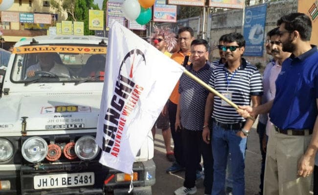 लोकसभा चुनाव 2019 : मतदाताओं को जागरूक करने के लिए ''रैली फॉर वोट''