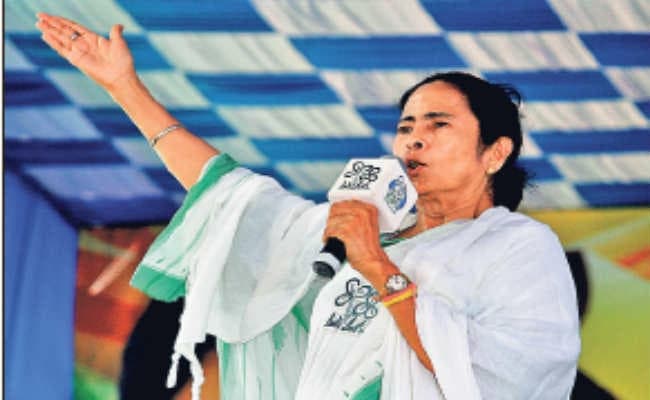 मुख्यमंत्री ममता बनर्जी ने  पीएम के चुनावी खर्च पर उठाया सवाल