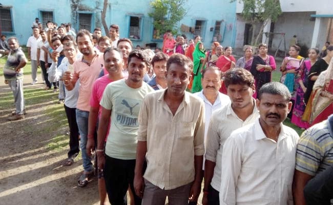 West Bengal Voting : पश्चिम बंगाल में 80 फीसदी मतदान, बाबुल सुप्रियो पर होगा FIR