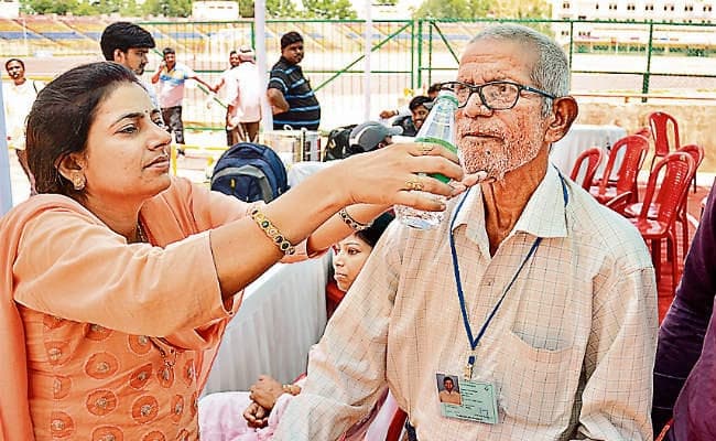 लोकतंत्र का महापर्व : ....जब गर्मी से बेहोश हो गये कई मतदान कर्मचारी, कुछ रिम्स भेजे गये
