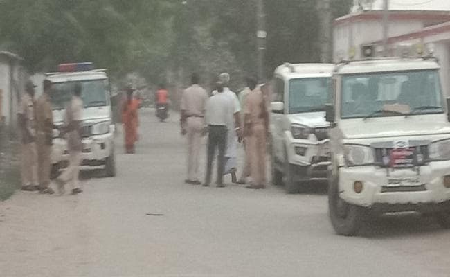 बाइक सवार बदमाशों ने भाजपा नेता सह पेट्रोल पंप व्यवसायी से दिन-दहाड़े तीन लाख लूटे