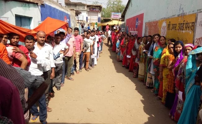 राज्य में आठ सीटों पर 76.44 फीसदी मतदान