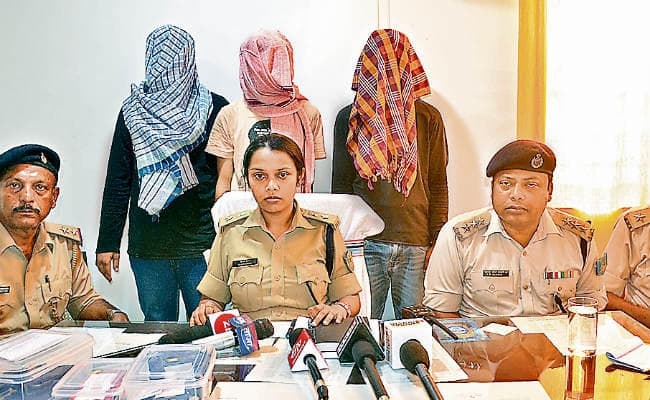 रांची : छिनतई के दो और अपराधी पकड़े गये, हथियार बरामद