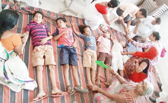 छिपकली गिरा एमडीएम खाने से 59 बच्चे बीमार, बीडीओ ने कहा मामले की होगी जांच