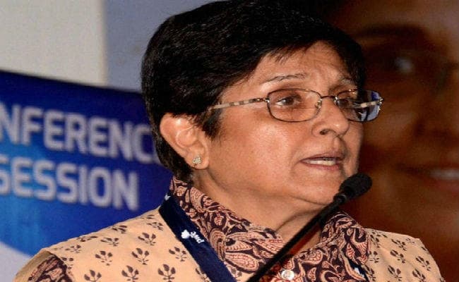 किरण बेदी निर्वाचित सरकार के दैनिक कामकाज में हस्तक्षेप नहीं कर सकतीं : अदालत