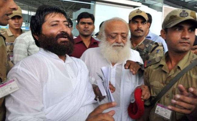 बलात्कार मामले में आसाराम के बेटे नारायण सांई को उम्र कैद, तीन सहयोगियों को 10 साल की सजा