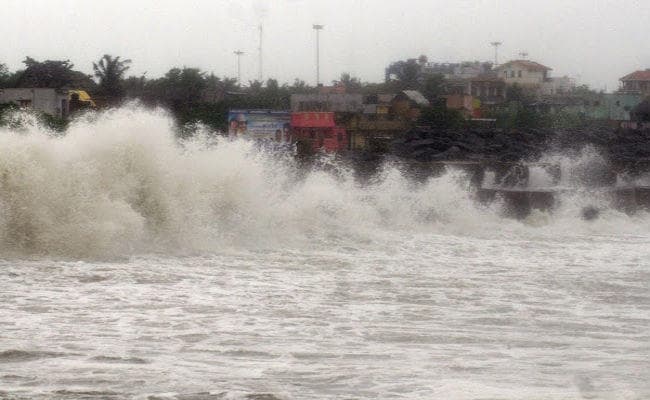 तीन को पुरी तट पर टकरायेगा फनी, झारखंड में भी अलर्ट, भारी बारिश की चेतावनी