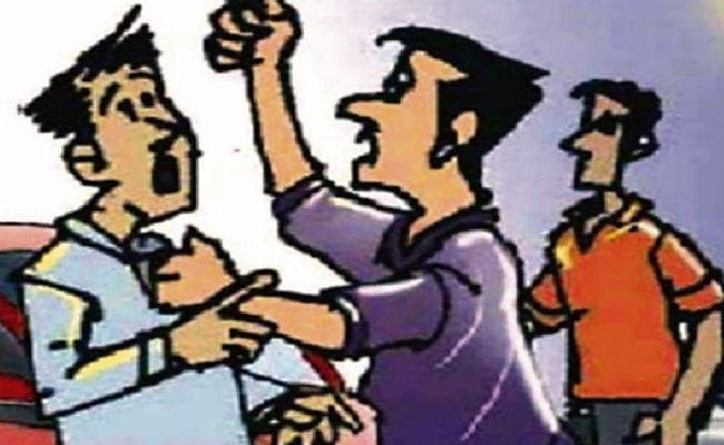 पटना : डांस के दौरान लड़कियों से छेड़खानी, मारपीट